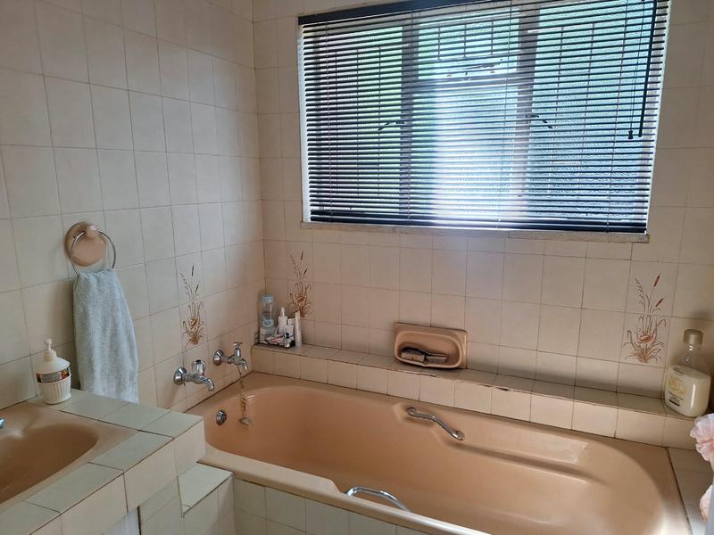 5 Bedroom Property for Sale in Orkney North West